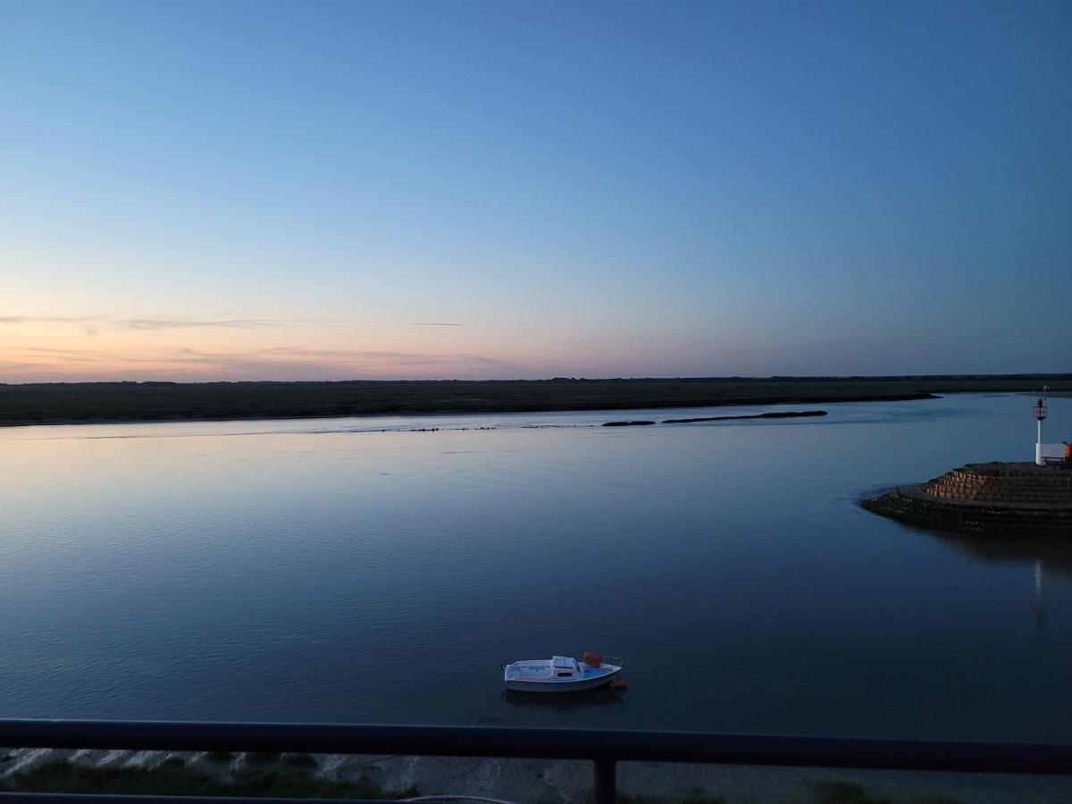 شقة Vue Et Terrasse Panoramique Sur La Baie De Somme سانت فاليري سور سوم المظهر الخارجي الصورة